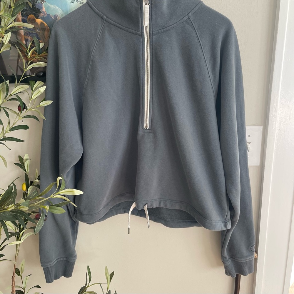 Vuori Sedona Half Zip Pullover Womens Size XL Blue French Terry Crop Top - Picture 2 of 6